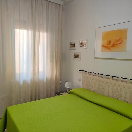 Miriam Not Far From The Center Lägenhet